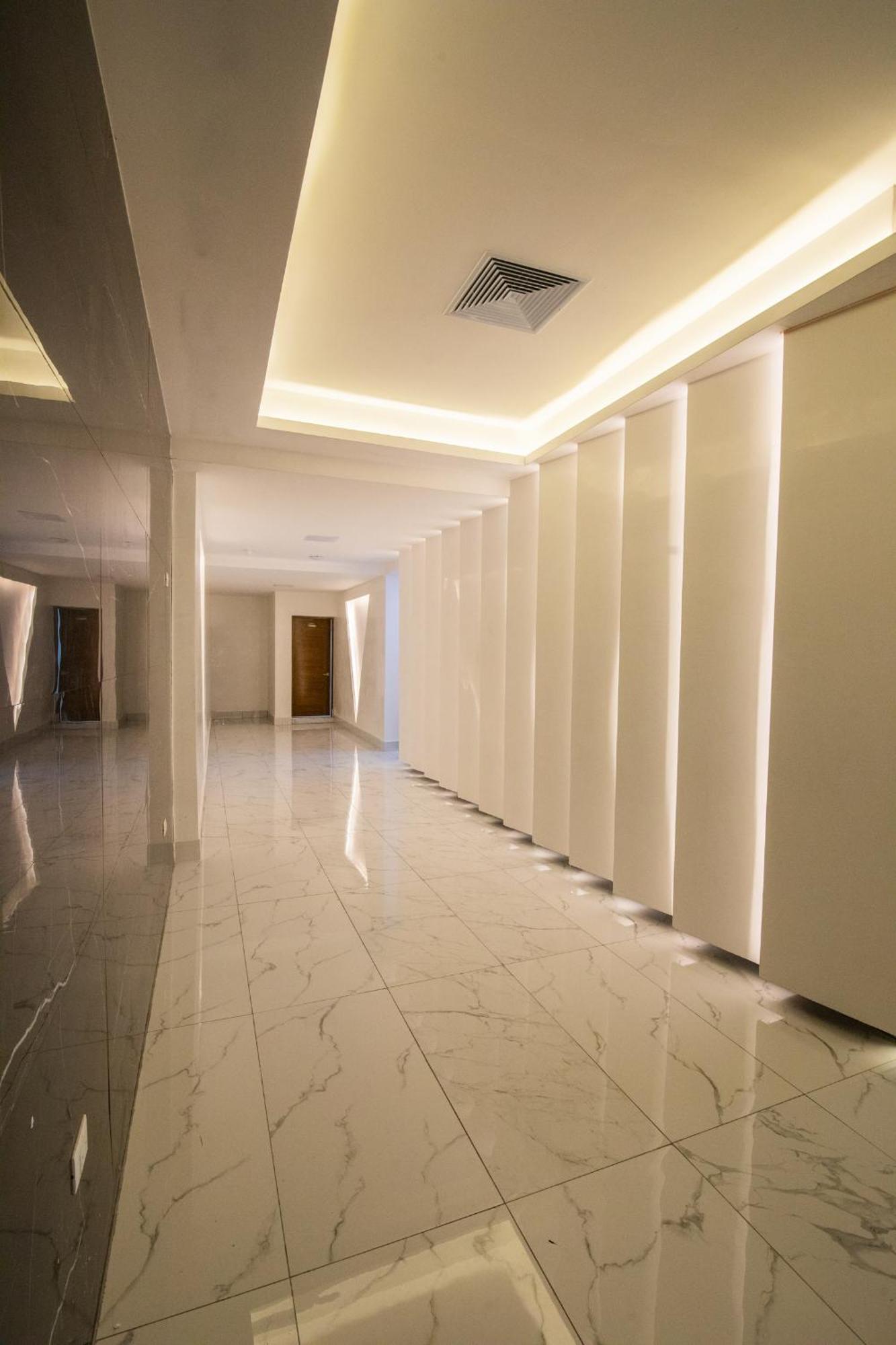 Lovera Hotel ซานติอาโก เด ลอสกาบาเญโรส ภายนอก รูปภาพ